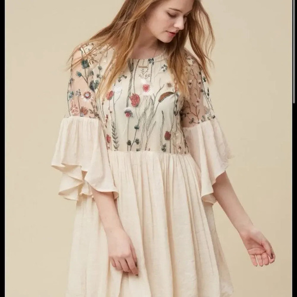 Umgee Dress Women Small Ivory Ebroidered Babydoll Mesh Overlay Crepey Lined Boho - Picture 1 of 12
